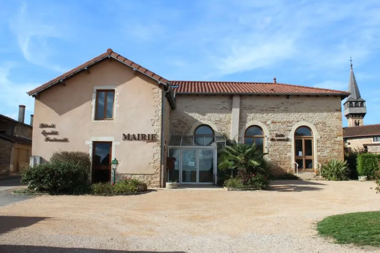 Laizé (71260)
